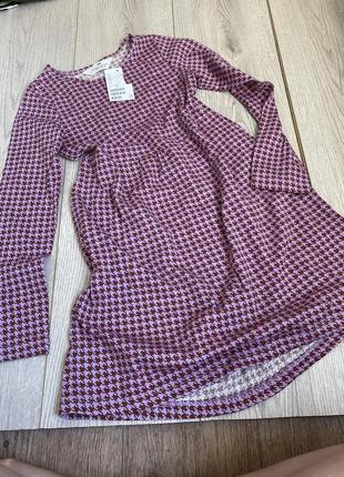 Новое платье 6-7-8 лет