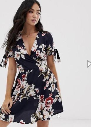 Платье в цветы легкое летнее платье в цветочный принт 44 46 платья с завязками на рукавах распродаж