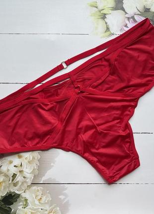 Красные гладкие трусики чики серии very sexy strappy cheeky panty