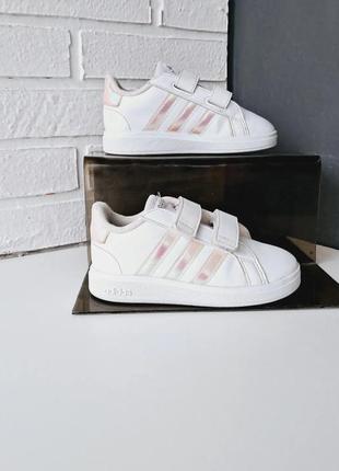Детские кроссовки adidas