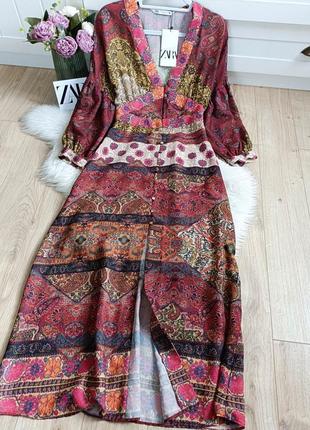Платье миди с принтом печворк от zara, размер xs1 фото