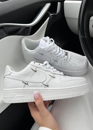 Идеальные белые женские кроссовки nike round air force chrome swooshees / найк аир форс демисезонные, на весну, лето осень / женке кроссовки аир форс