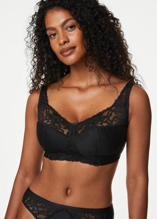 M&s бюстгальтер 44d 100d
черный мягкий без косточек