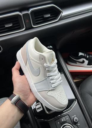Бежеві жіночі кросівки design air jordan 1 low