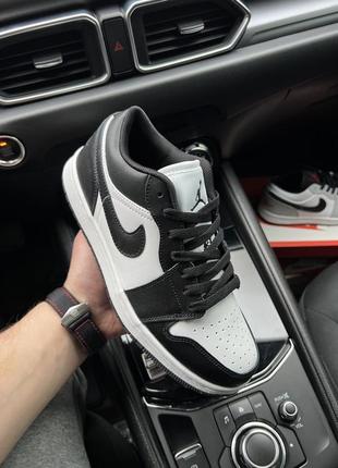 Чорні жіночі кросівки design air jordan 1 low