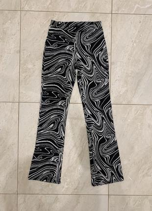 Брюки штаны zara с принтом