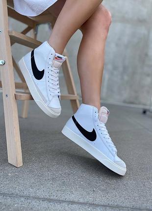 Стильные высокие женские кроссовки кеды nike round backpack low black white / найк блейзер лоу на платформе дженские кроссовки на весну, лето, осень