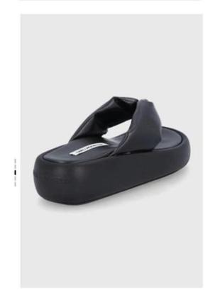 Кожаные шльопанцы karl lagerfeld