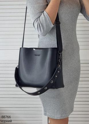 Женская стильная и качественная сумка из эко кожи черная