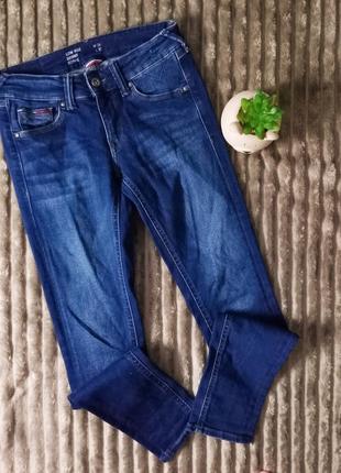 Джинсы женские