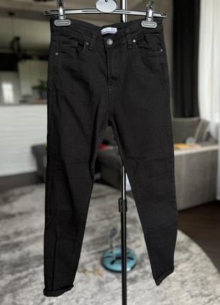 Джинсы скинни