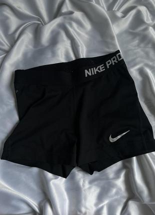 Спортивные шорты nike pro