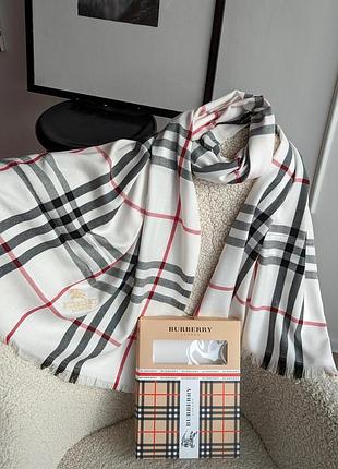 Палантин шарф, хустка burberry женский шарф барбери белый