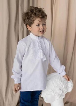 Рубашка-вышыванка для мальчика "звездочка" белая на белом3 фото