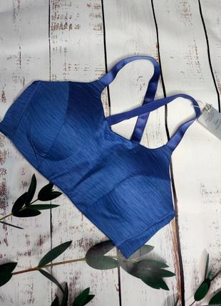 Топ спортивний