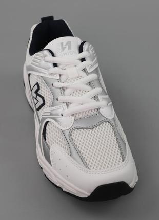 New balance кроссовки женские