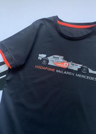 Футболка mercedes’ benz mclaren чёрного цвета с ярко оранжевыми вставками