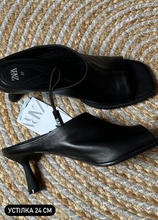 Шкіряні мюлі zara