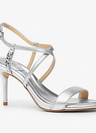 Шкіряні босоніжки michael kors, 39 євро