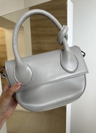 Серая сумка кросс боди 4