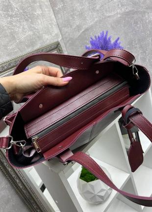 Жіноча стильна та якісна сумка з еко шкіри чорна з червоним9 фото