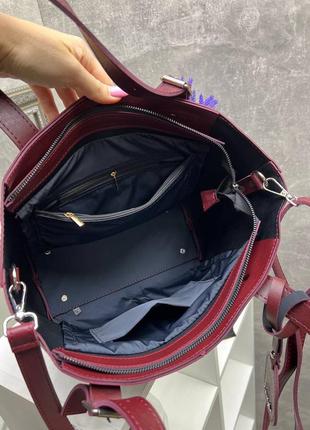 Женская стильная и качественная сумка из эко кожи черная с красным10 фото