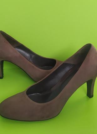 Замшевые туфли лодочки хаки perlato португалия, 38,5