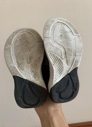 Детские кроссовки