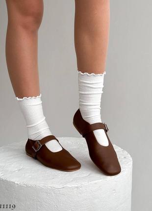 Коричневые натуральные кожаные туфли балетки с пряжкой ремешком квадратным носом кожа