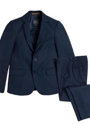 Шкільний костюм