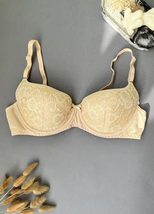 Базовый бюстгальтер