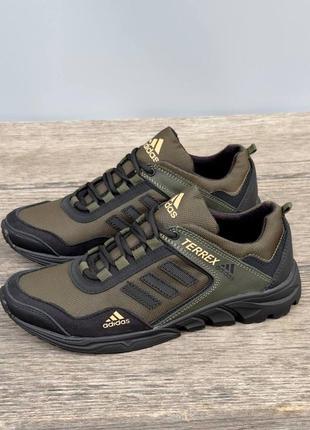 Демисезонные кроссовки adidas terrex