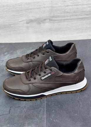 Демисезонные кожаные кроссовки reebok
