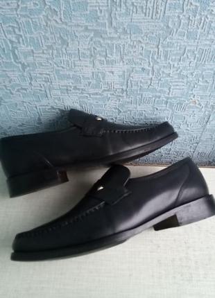 Міцні шкіряні чоловічі туфлі лофери clarks.8 фото