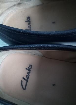 Міцні шкіряні чоловічі туфлі лофери clarks.6 фото