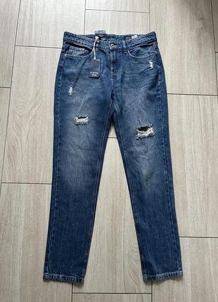 Стильные мужские джинсы
