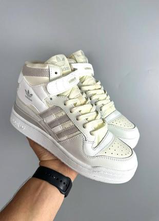 Кроссовки adidas forum