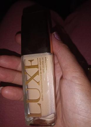 Тональный крем luxe avon