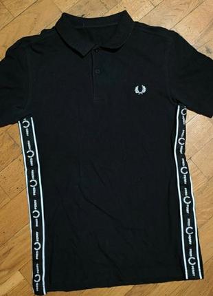 Поло fred perry чорна на лампасах xs