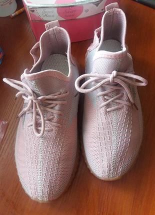 Кроссовки женские adidas