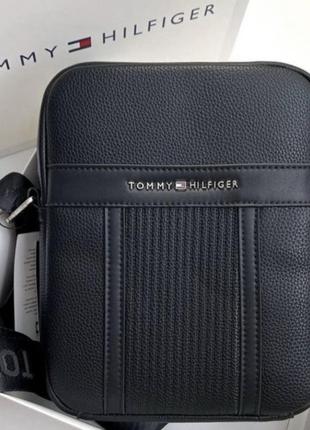 Сумка от tommy hilfiger