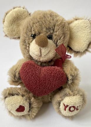 М'яка іграшка мишка плюшева з серцем на лапках на вишита «i love you»