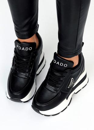 Классные высокие сникерсы в черном цвете, женские маломерные, танкетка, весенние,...