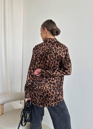 Сорочка лео блуза довга натуральна віскоза сорочка принт леопард леопардовий подовжена пряма вільна оверсайз блуза широка пряма довга л7 фото