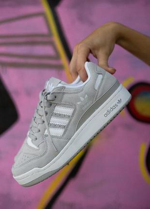 Adidas forum low gray