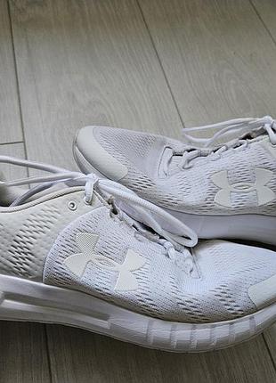 Белые мужские легкие кроссовки under show armour 44р