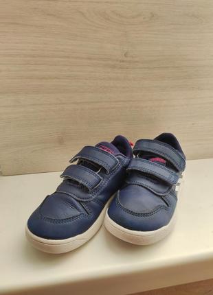 Кроссовки adidas размер 26