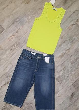 Zara крутые вареные джинсовые шорты-бермуды из новой коллекции. удачная модель.