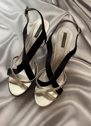 Босоножки с открытой пяткой на шпильке р 41