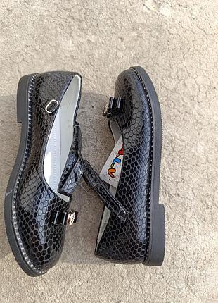 Лаковые туфли